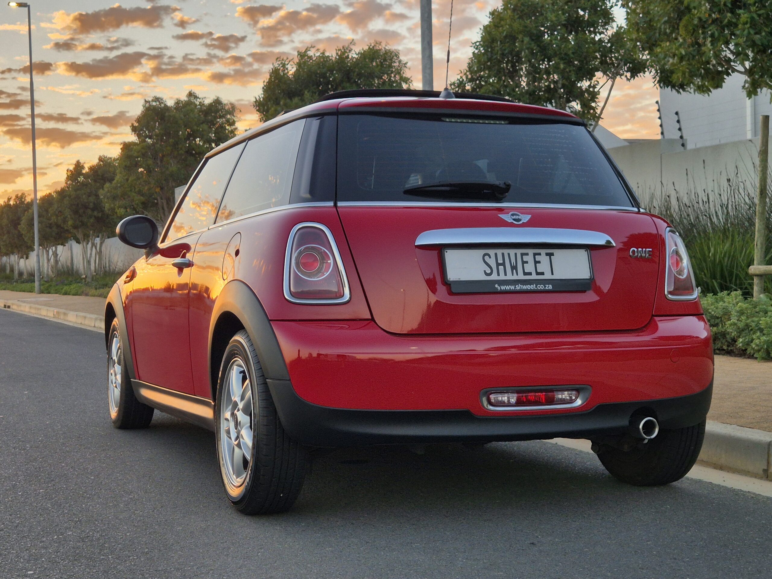 2013 Mini Cooper One 1.6 with Sunroof