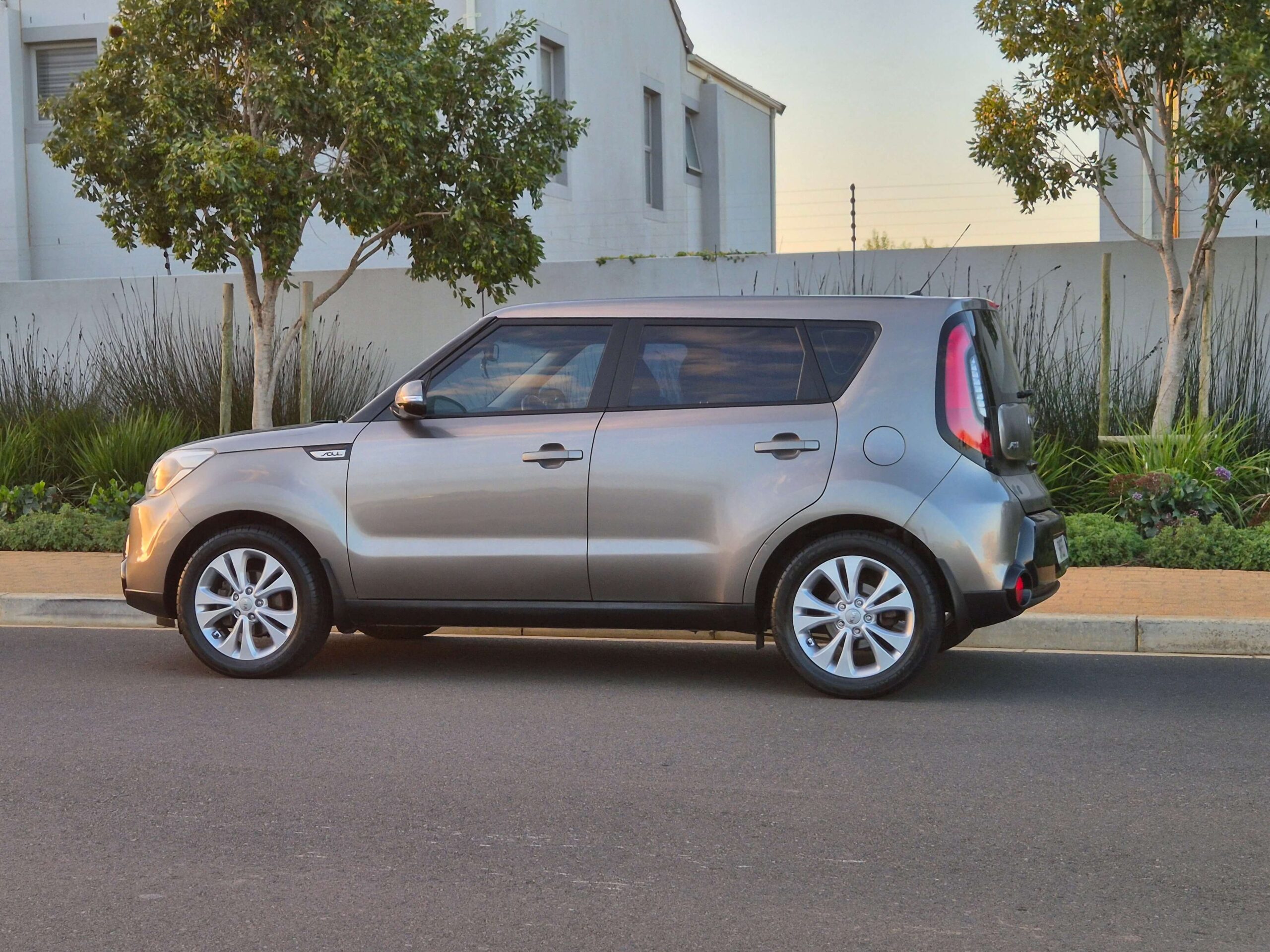 2014 Kia Soul 1.6 Start with 163 000km’s