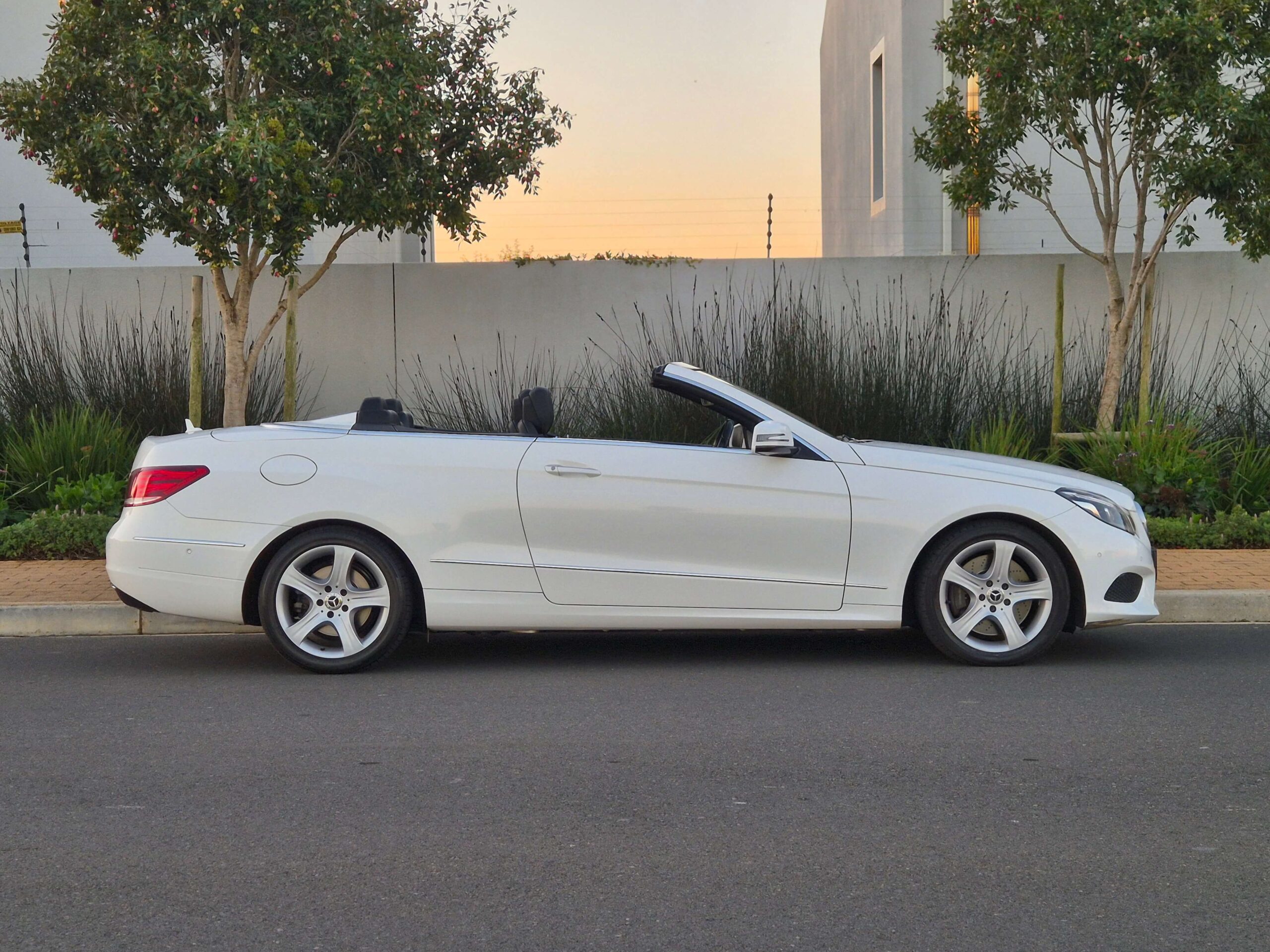 2014 Mercedes-Benz E400 Cabriolet only 82000kms