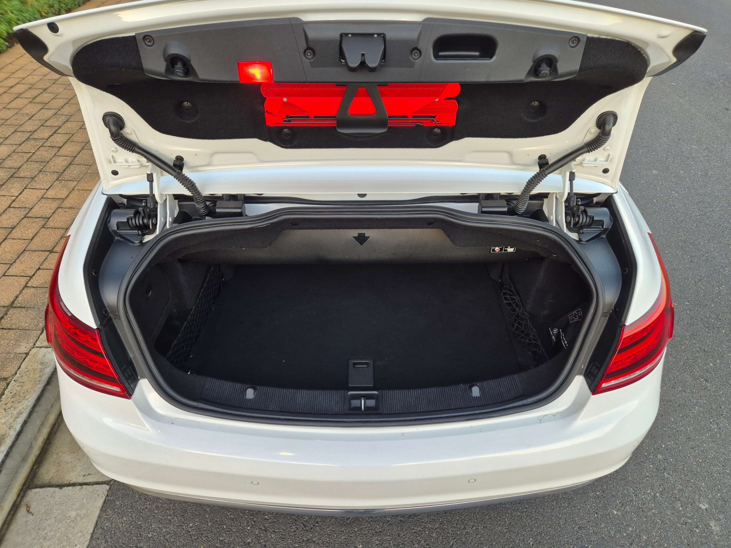 2014 Mercedes-Benz E400 Cabriolet only 82000kms
