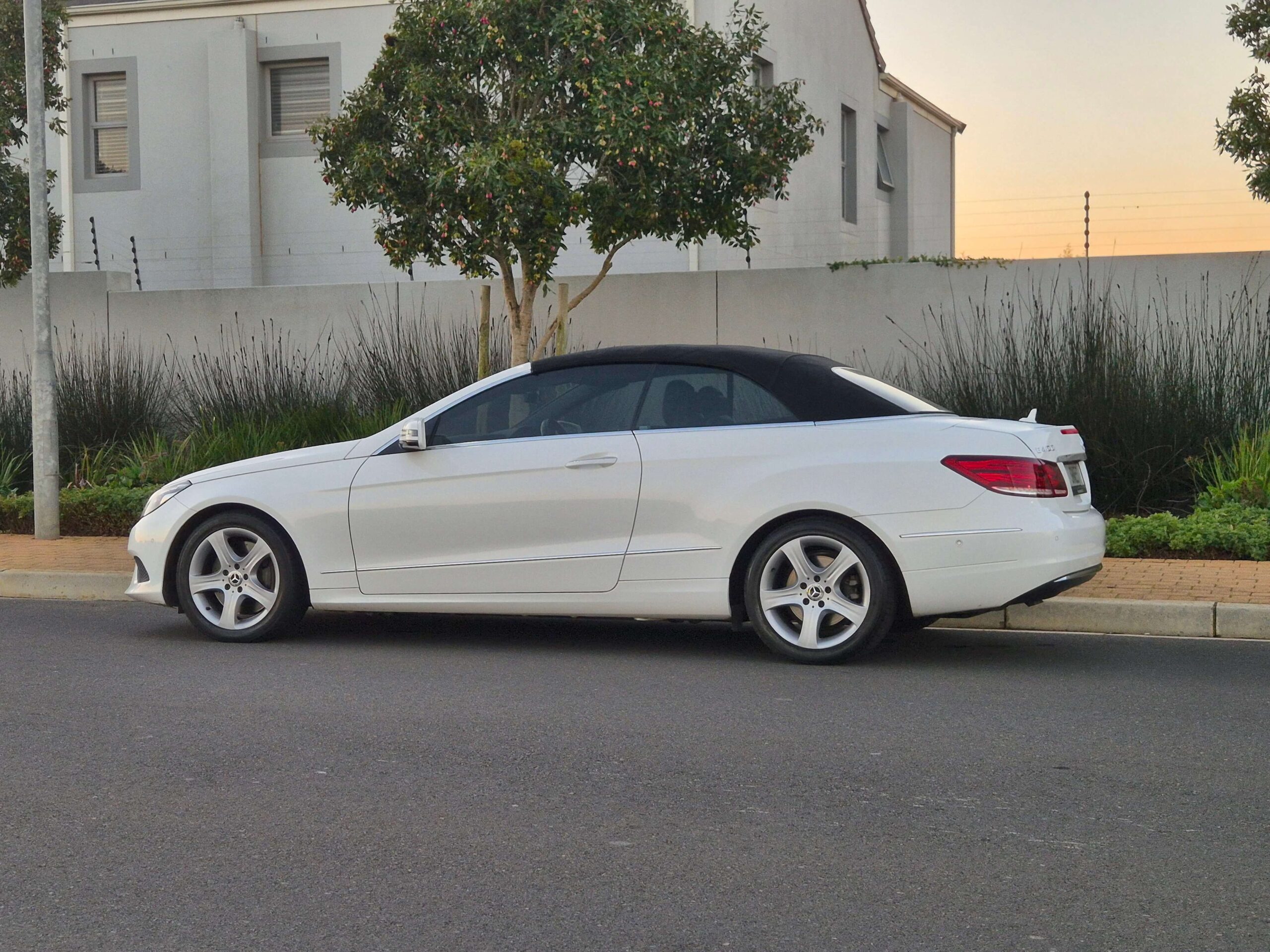 2014 Mercedes-Benz E400 Cabriolet only 82000kms